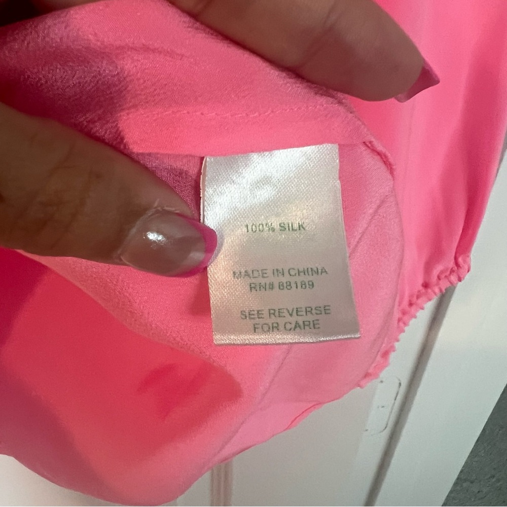 Lilly Pulitzer Elsa 100% Silk Blouse Pinking Positive Aura Pink - Picture 4 of 4